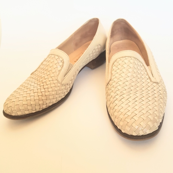 Pleated Leather White Loafers, Size 8 - Picture 3 of 6